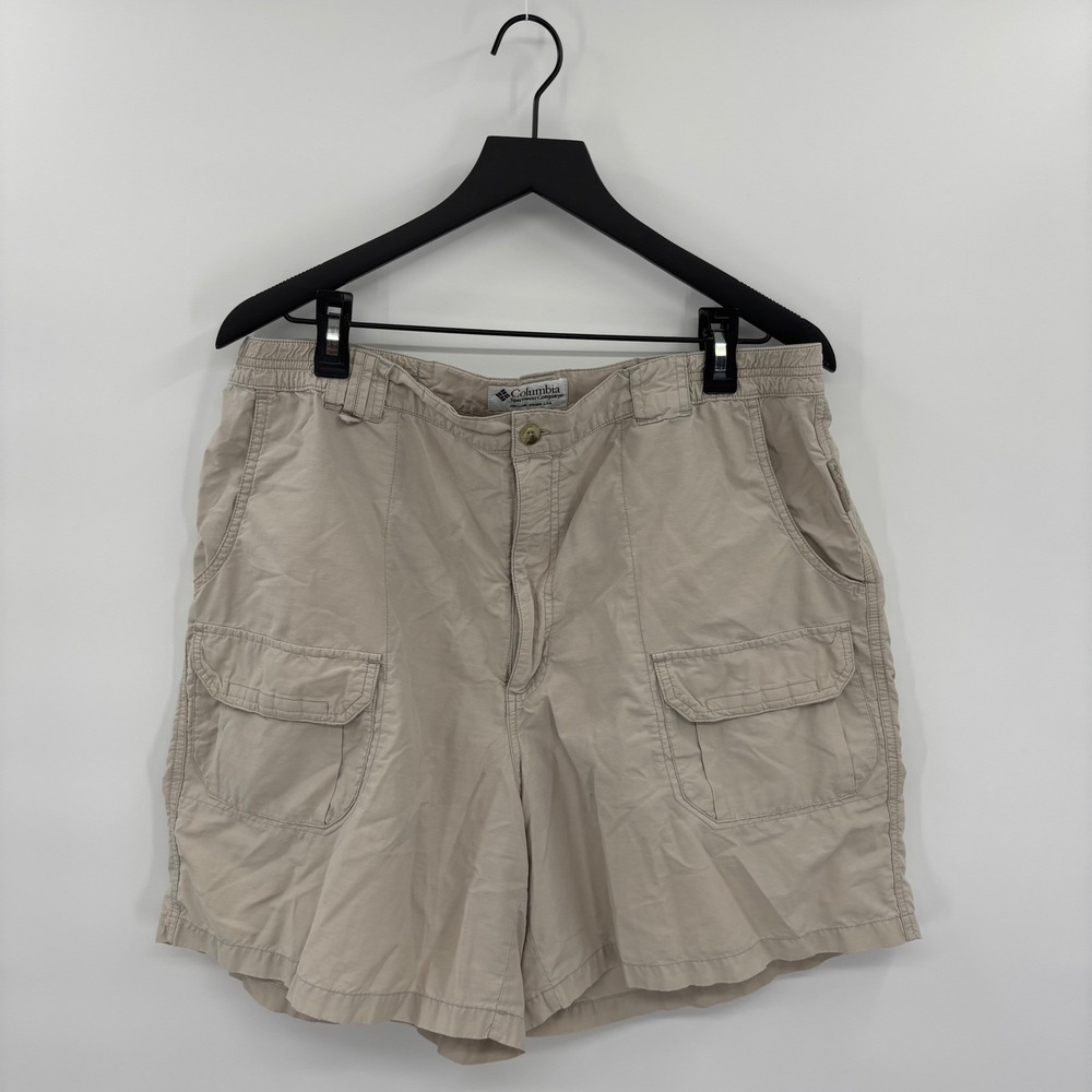 Columbia Sportswear Womens Khaki Cargo Shorts Size 18W Outdoor Utility